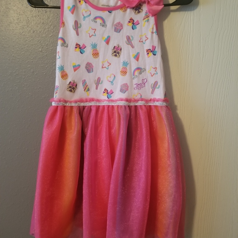 Girl dress